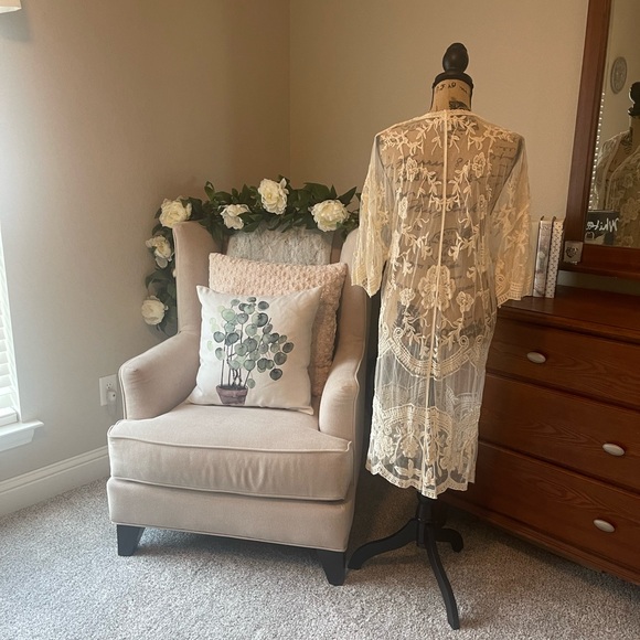 American Rag ladies 3/4 length sleeve lace kimono. NWOT - Picture 2 of 7